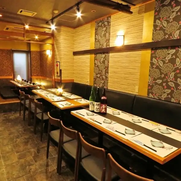 ■最大57名様まで貸切OK！■飲み放題付きコースは4500円(税込)～あり！利用人数やご予算、シーンに合わせて幅広くご利用いただけます♪コースは、しゃぶしゃぶ、焼きしゃぶ、牛しゃぶ、食べ比べ等、幅広くそろっています。プロジェクターも完備しているので貸切の宴会にもピッタリです★ランチや2次会など様々なシーンに◎