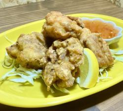 Deep fried chicken with sweet chili sauce