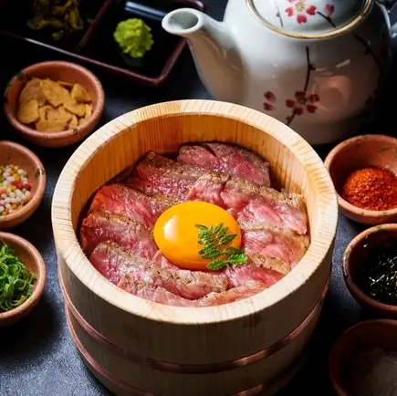 A5黒毛和牛の博多牛まぶし【極上】※11時00分～14時30分までご入店のランチタイム限定メニュー