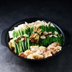 焦がし醤油の薪もつ鍋