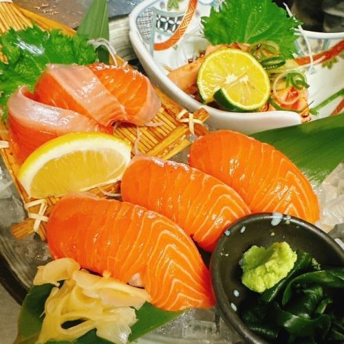 Misaki Salmon (sashimi, broiling, nigiri)