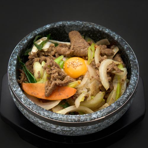 烤肉石鍋拌飯/炸雞塊石鍋拌飯