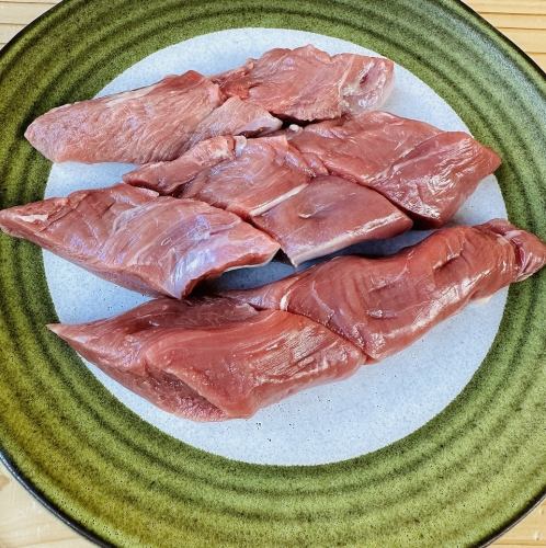 【超希少部位！】とても柔らかい赤肉のラムフィレ