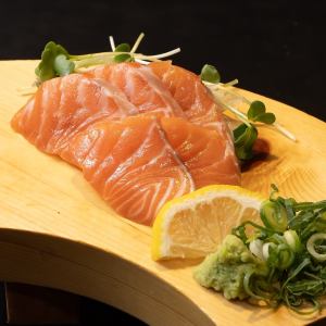 [Sashimi] Sea bream/Amberjack/Salmon/Tuna/Scallops