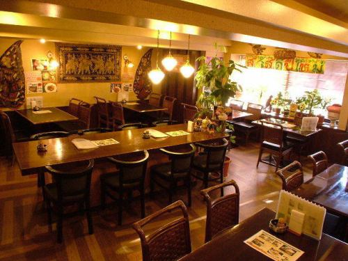 タイの雰囲気いっぱいの店内★大人数での宴会も大歓迎です♪コースもご用意しておりますので合わせてご利用ください!