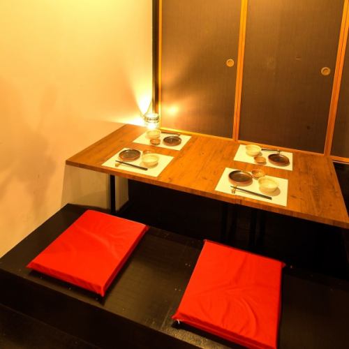 For a small drinking party.Hirigotatsu type seating for 2 to 4 people