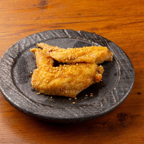 Deep fried chicken wings (2 pieces)
