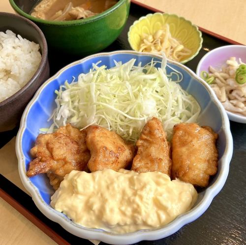 《チキン南蛮定食》