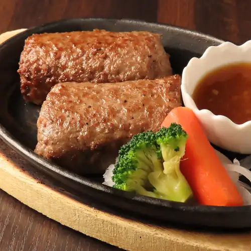 100%純牛肉（無黏合劑）鐵板漢堡牛排