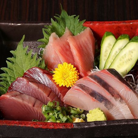 Assortment of 3 sashimi