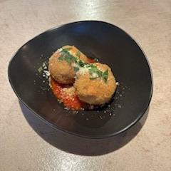 モッツァレラチーズのアランチーニ
