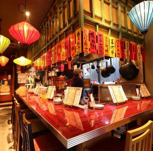 <p>リラックスして楽しんでお酒と料理を楽しんでいただけるようにと心がけておりますのでぜひ一度お立ち寄りください！ご予約も随時受け付けております！</p>