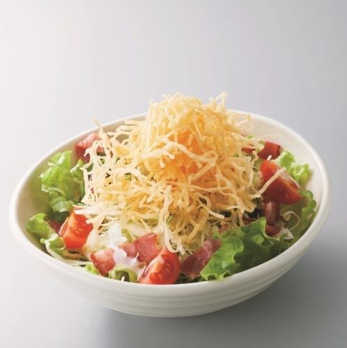 Crispy salad (Japanese-style non-oil dressing/Caesar dressing)
