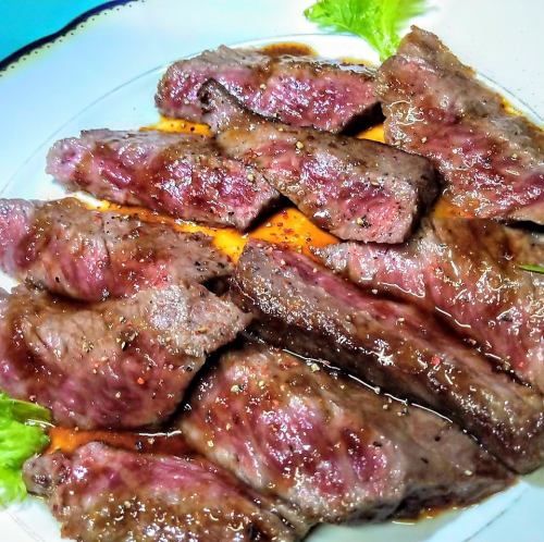 Domestic Japanese black beef A4 rank beef steak etc.