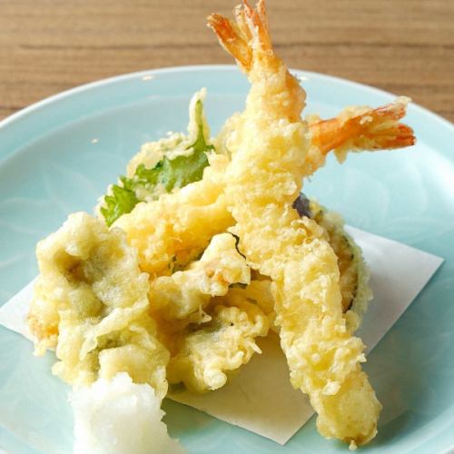 季節の天婦羅盛り合わせ