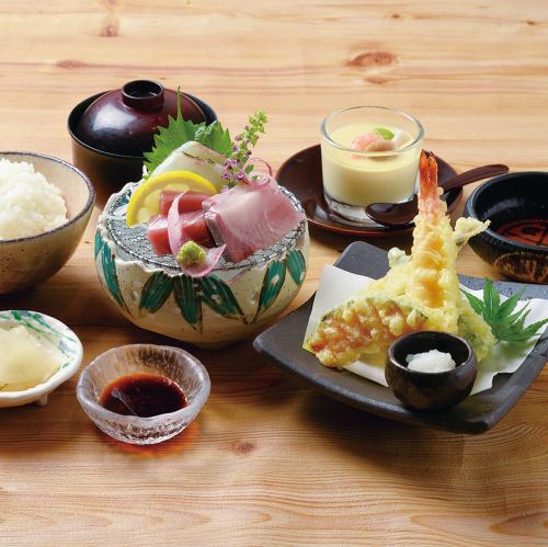 【自慢の海鮮を味わう】うおまん御膳