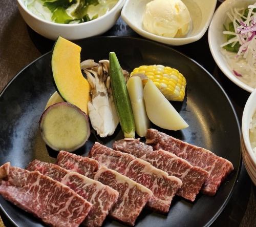 A set menu featuring aged beef skirt steak and grilled vegetables!