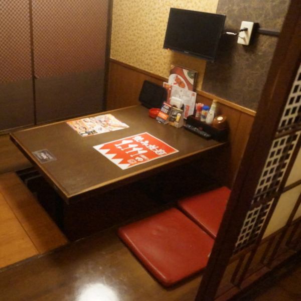 2 people ~ Available digging seats in all rooms with TV! Private rooms can enjoy a relaxing meal without worrying about surroundings.It is popular even for families with relief and comfort even with small children!