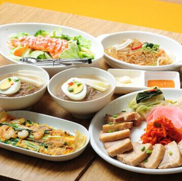 チーズサムギョプサル×ドリンクペアセット◆多彩な韓国料理7品とドリンクを満喫8品3500円(税込)