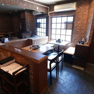 レトロな空間で焼肉を堪能