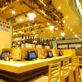 お一人様も大歓迎♪気軽に使えるカウンターはプラっと飲みにピッタリ♪