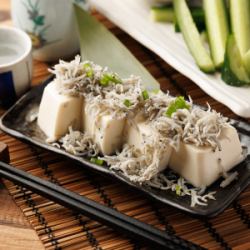 冷豆腐配銀魚