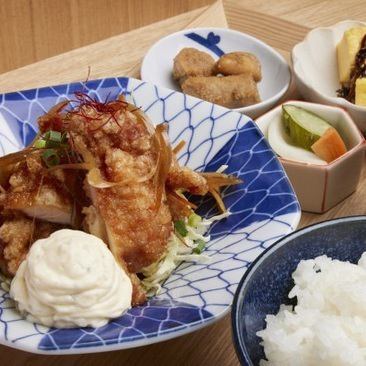 大満足の定食メニュー