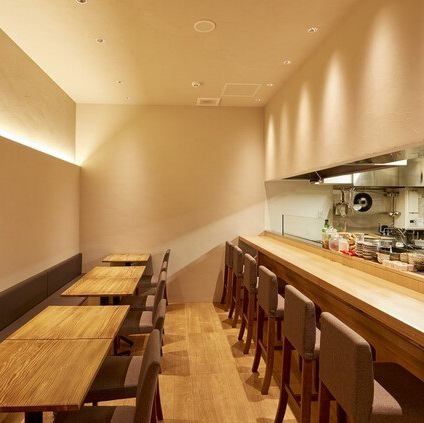 広々とした空間で、楽しいひとときを