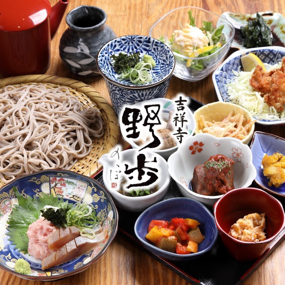 全国各地の日本酒と信州の郷土料理や旬の食材を使用したこだわりのお料理を味わう