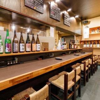 8名様までお座りいただけるカウンター席♪