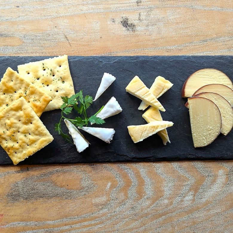 おつまみチーズの盛り合わせ