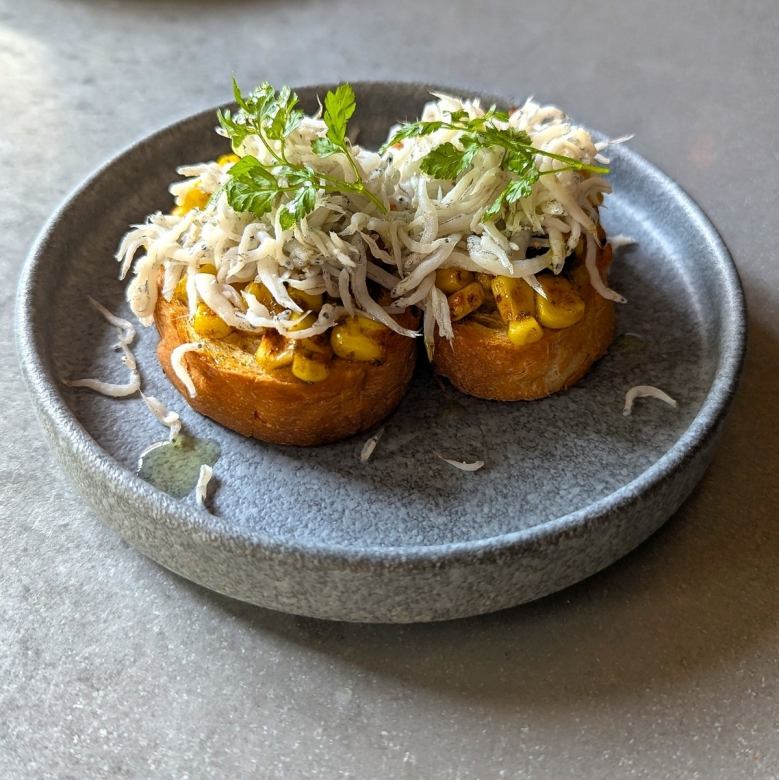 釜揚げしらすと海苔のブルスケッタ