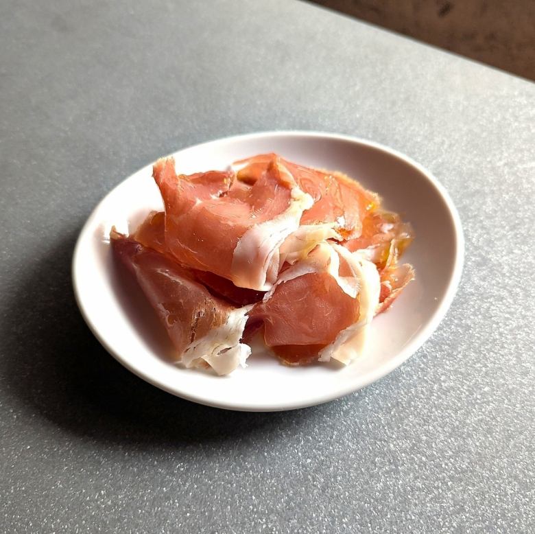 スペイン産生ハム”ハモン・セラーノ”