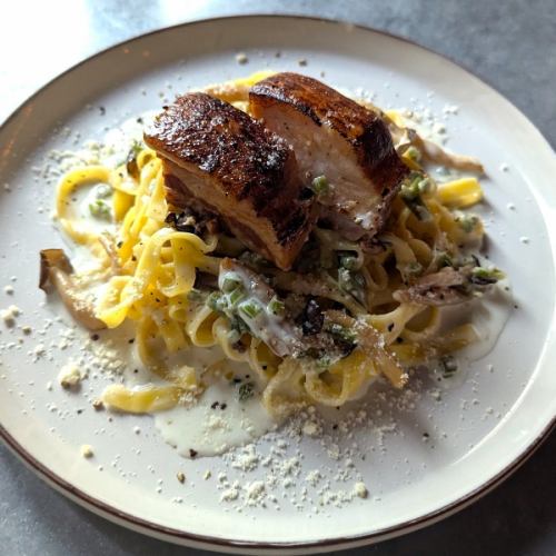 豚の角煮とわさびクリームパスタ