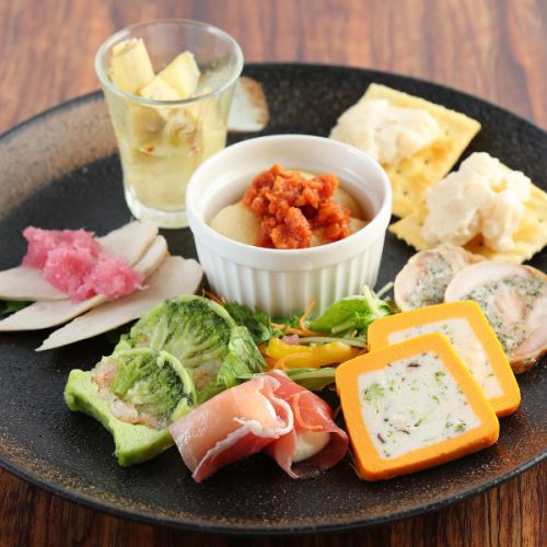 羊の家の前菜盛り合わせ