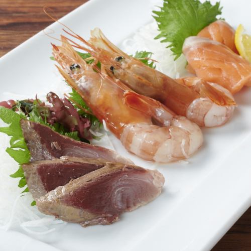 お造り3種盛り(鰤、トロサーモン、赤海老)
