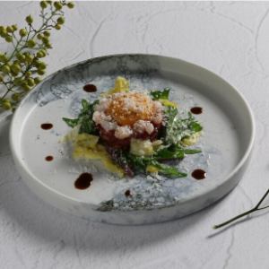 【シーズナル】甘エビと和牛のユッケ