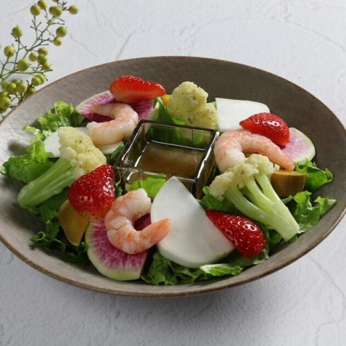 【シーズナル】季節の彩り旬野菜サラダ