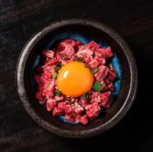 和牛“生”ユッケ