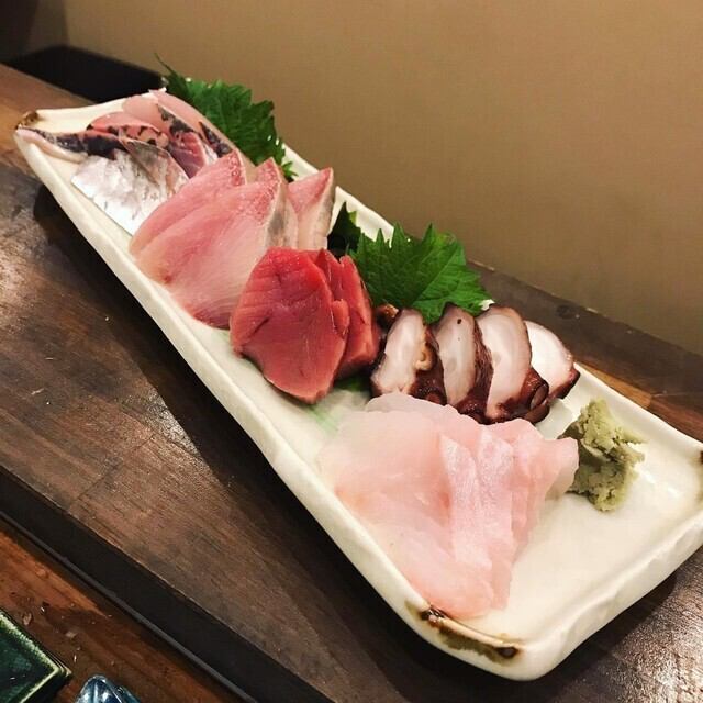 新鮮な海鮮類を使用したこだわりの料理を多数ご用意しております