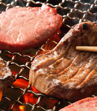 特選！厚切り牛タン炭火焼(100ｇ)