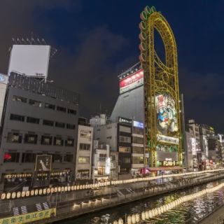 A special seat with a panoramic view of Osaka's nightscape ★ Recommended for dates♪