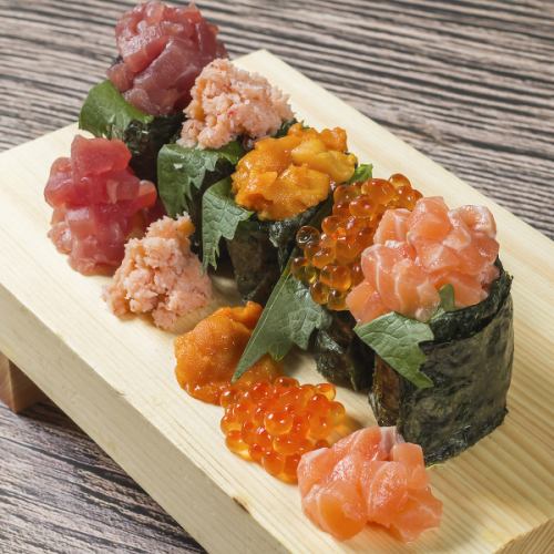 Our popular spilled sushi♪