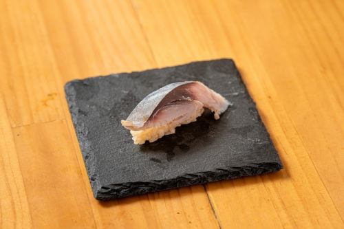 〆鯖