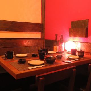 お二人だけの空間でまったりとした夜をお過ごしください♪周りを気にせずお愉しみいただけます！郷土料理もございますので観光の際のお食事にも◎