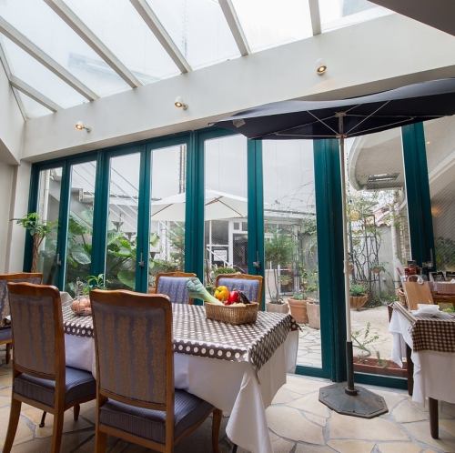 ◆静かで落ち着けるお席