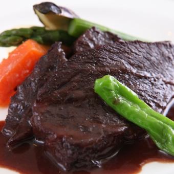 富士山豆ふ&地元「伊豆牛頬肉」の赤ワインソース