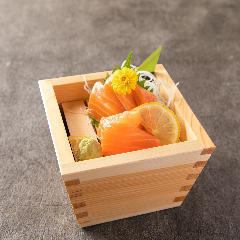 三文魚生魚片