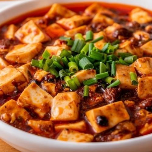 Luxurious mapo tofu and shark fin dishes♪