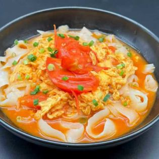 トマト玉子刀削麺